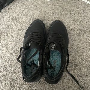 Black Nike terrascape shoes